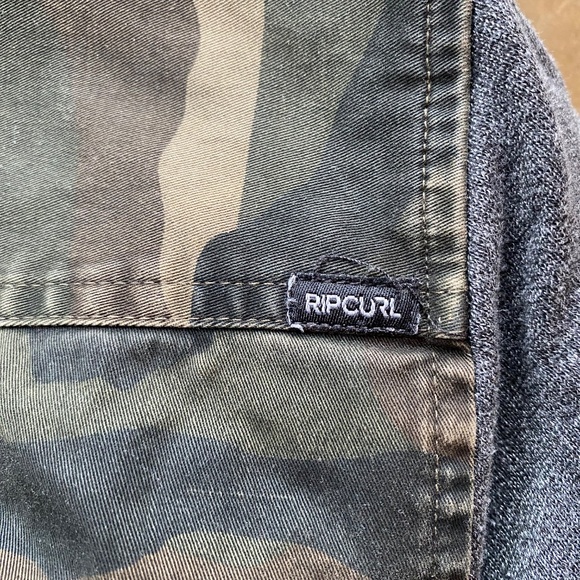 VTG Ripcurl Camo Jacket - Picture 7 of 9
